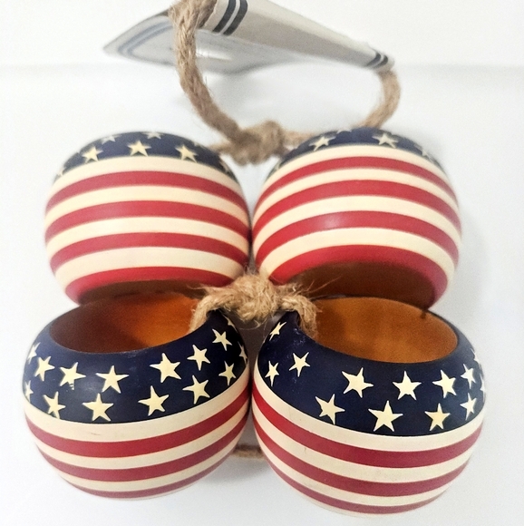 Hand-Painted Patriotic Napkin Rings - Picture 2 of 4
